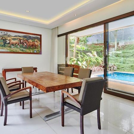 Oyama City View Villa 4 Bedrooms With A Private Swimming Pool 반둥 외부 사진