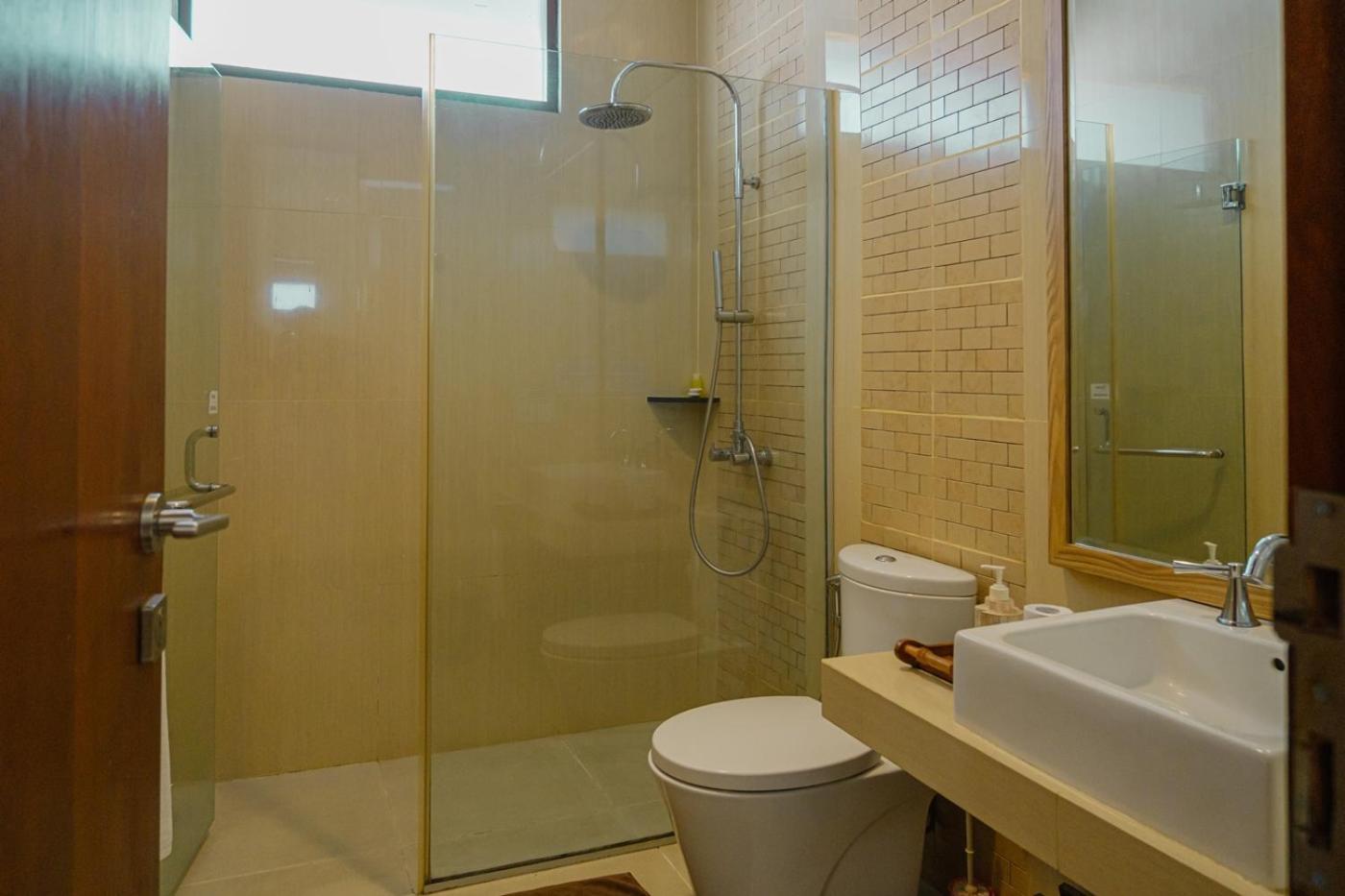 Oyama City View Villa 4 Bedrooms With A Private Swimming Pool 반둥 외부 사진