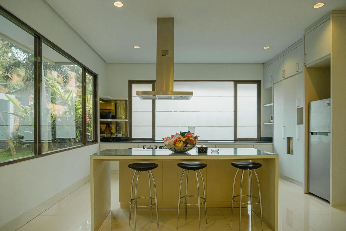 Oyama City View Villa 4 Bedrooms With A Private Swimming Pool 반둥 외부 사진