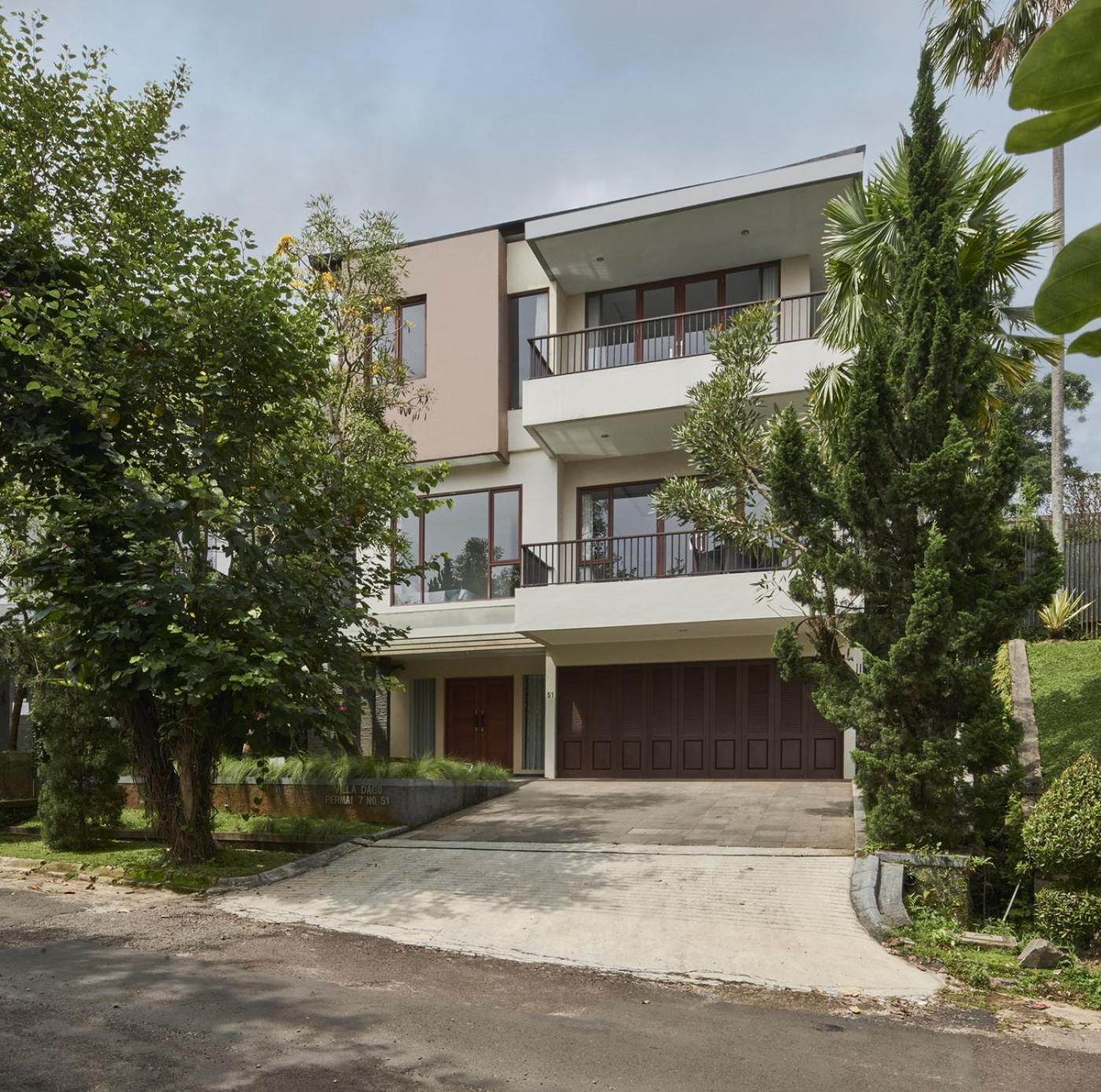 Oyama City View Villa 4 Bedrooms With A Private Swimming Pool 반둥 외부 사진