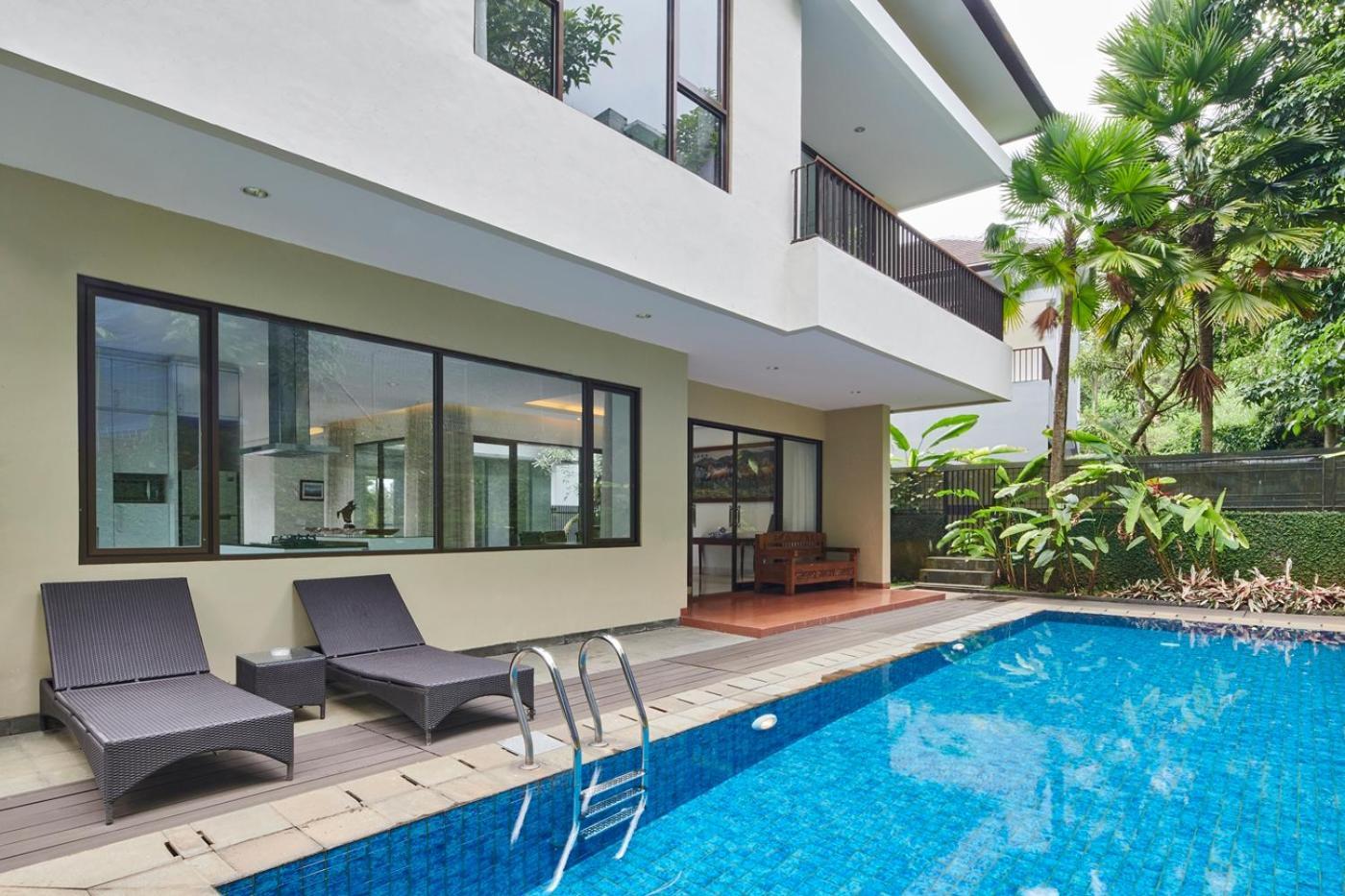 Oyama City View Villa 4 Bedrooms With A Private Swimming Pool 반둥 외부 사진